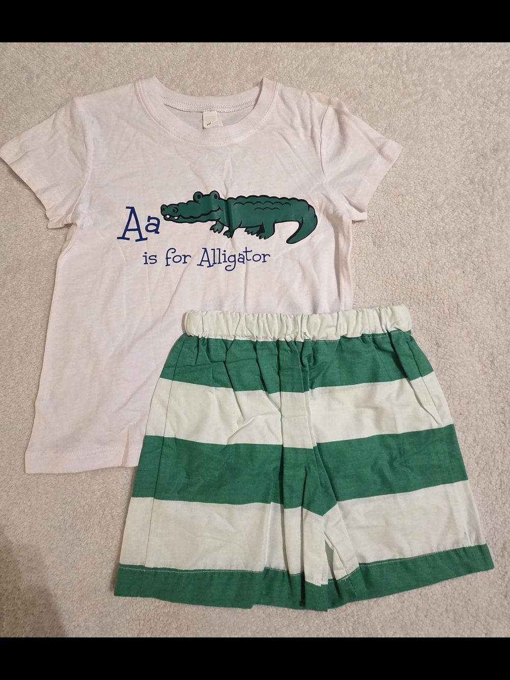 Handmade Boys Green/White Alligator Shirt Set (Size 3T)